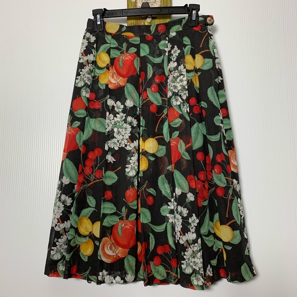 COPY - Geiger Collections Austria Women’s Pleated Skirt - Picture 2 of 11